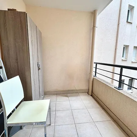 A 100 M Des Plages Rue De Provence * Saint-Raphaël