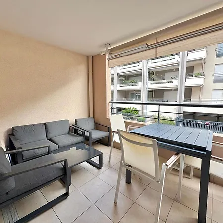 A 100 M Des Plages Rue De Provence Apartman